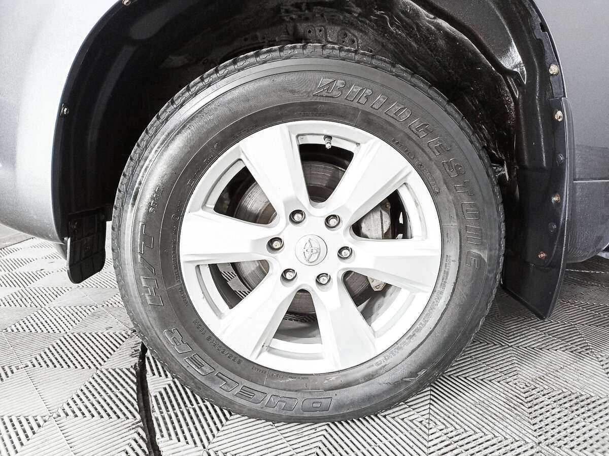 Toyota Land Cruiser Prado 2012 года с пробегом. Фото: #12