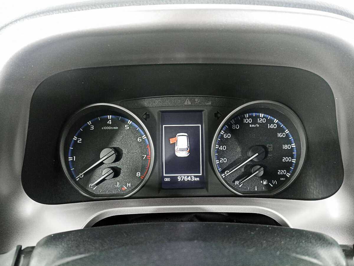 Toyota RAV4 2018 года с пробегом. Фото: #10