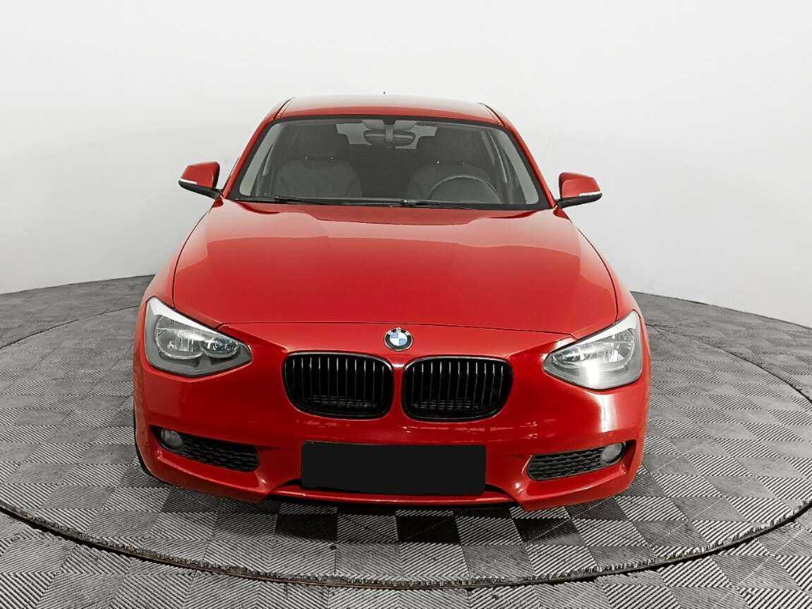 BMW 1 серии 2012 года с пробегом. Фото: #1