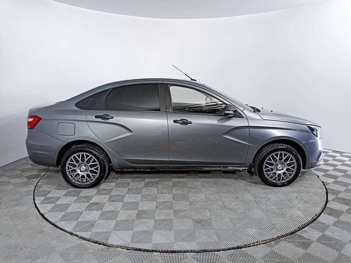 Lada (ВАЗ) Vesta 2018 года с пробегом. Фото: #3