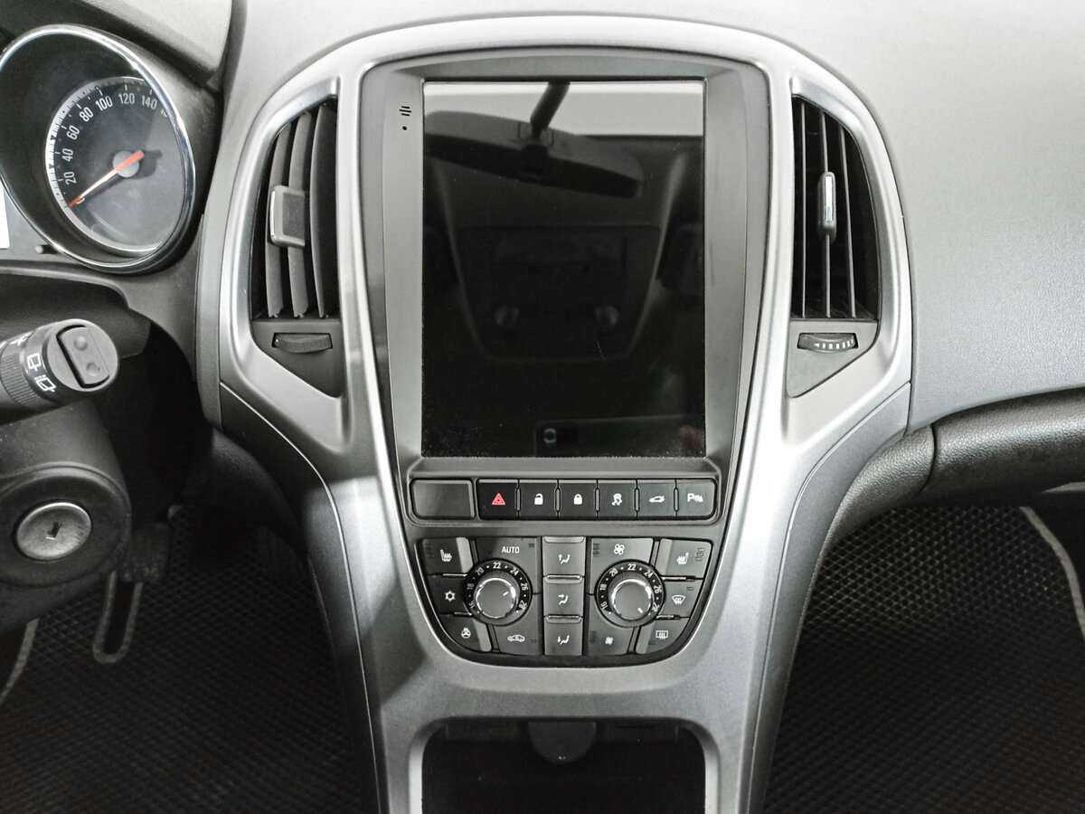 Б/У Опель Астра 2014 года. Фото: #10