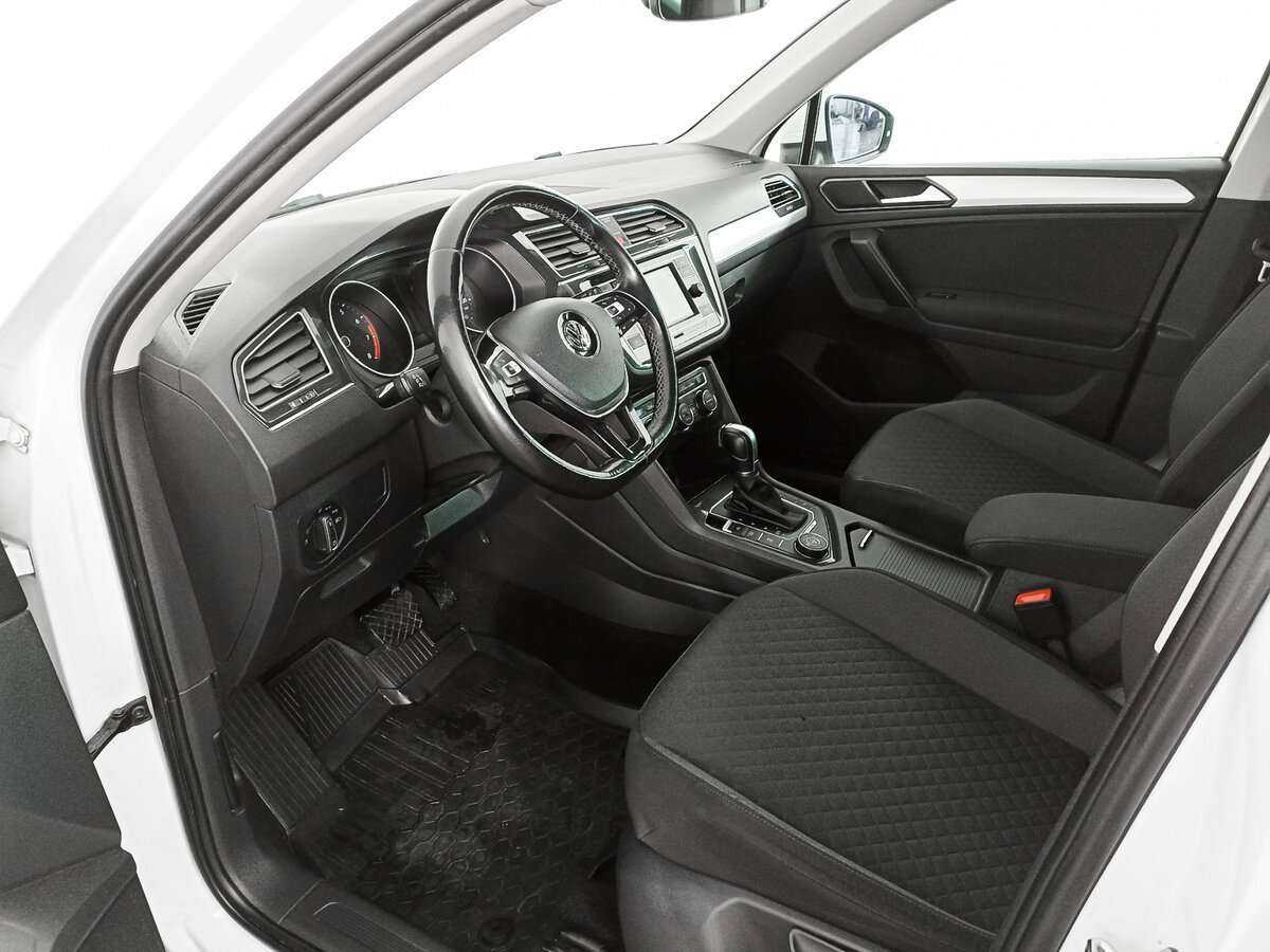 Б/У Фольксваген Тигуан 2017 года. Фото: #15