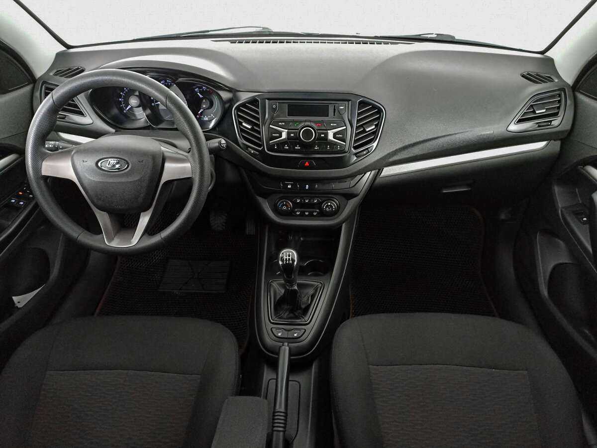 Б/У Лада (ВАЗ) Веста 2017 года. Фото: #11