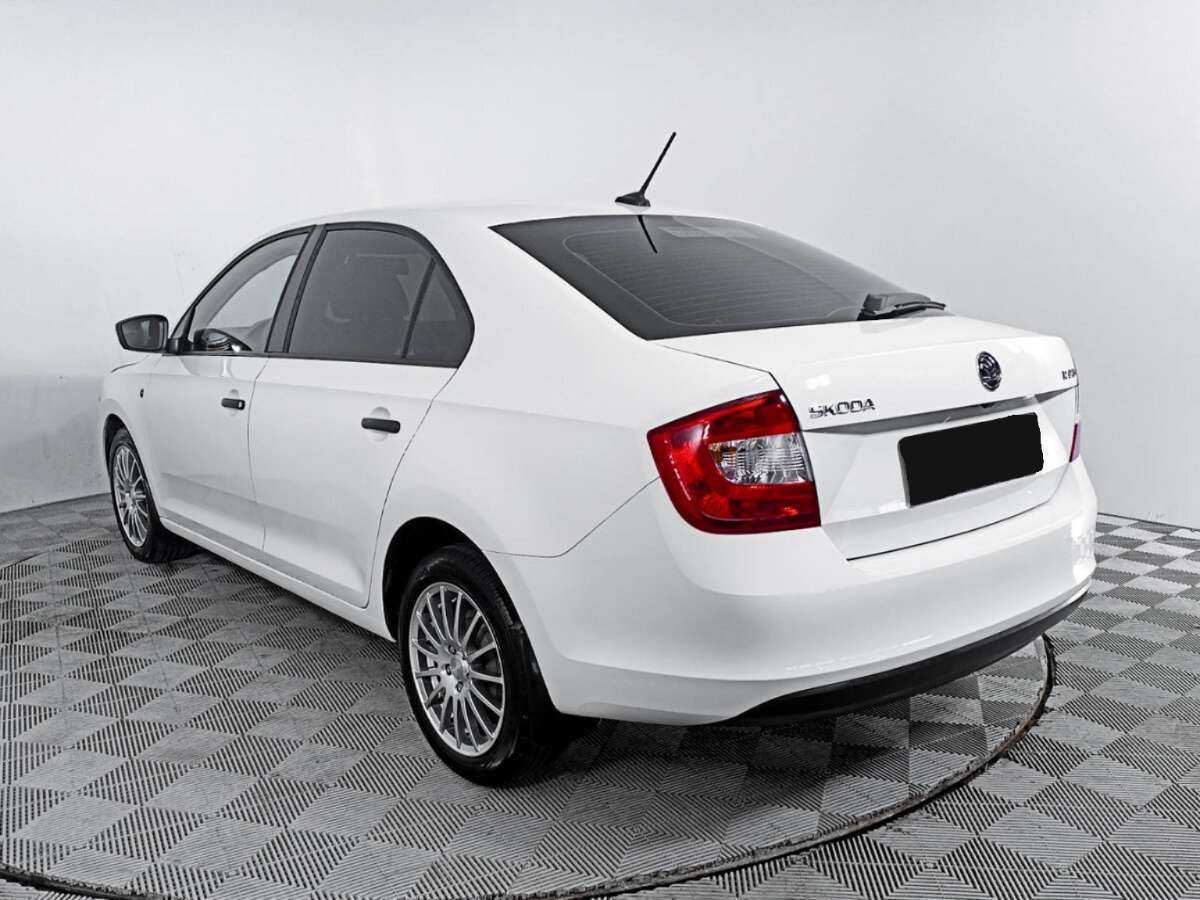 Б/У Шкода Рапид 2017 года. Фото: #6