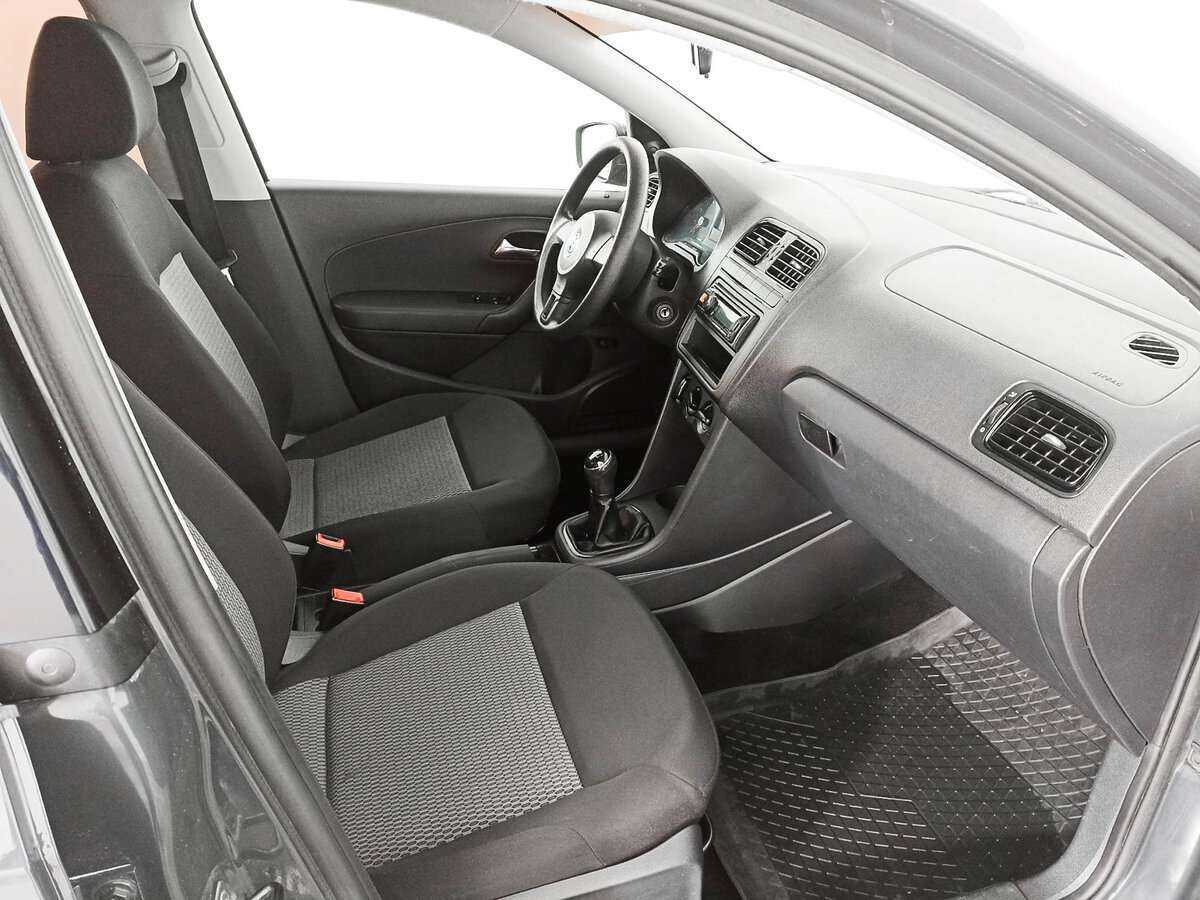 Б/У Фольксваген Поло 2013 года. Фото: #7