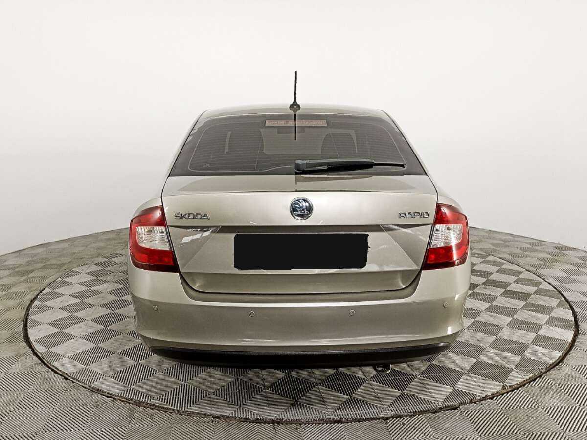 Б/У Шкода Рапид 2019 года. Фото: #5