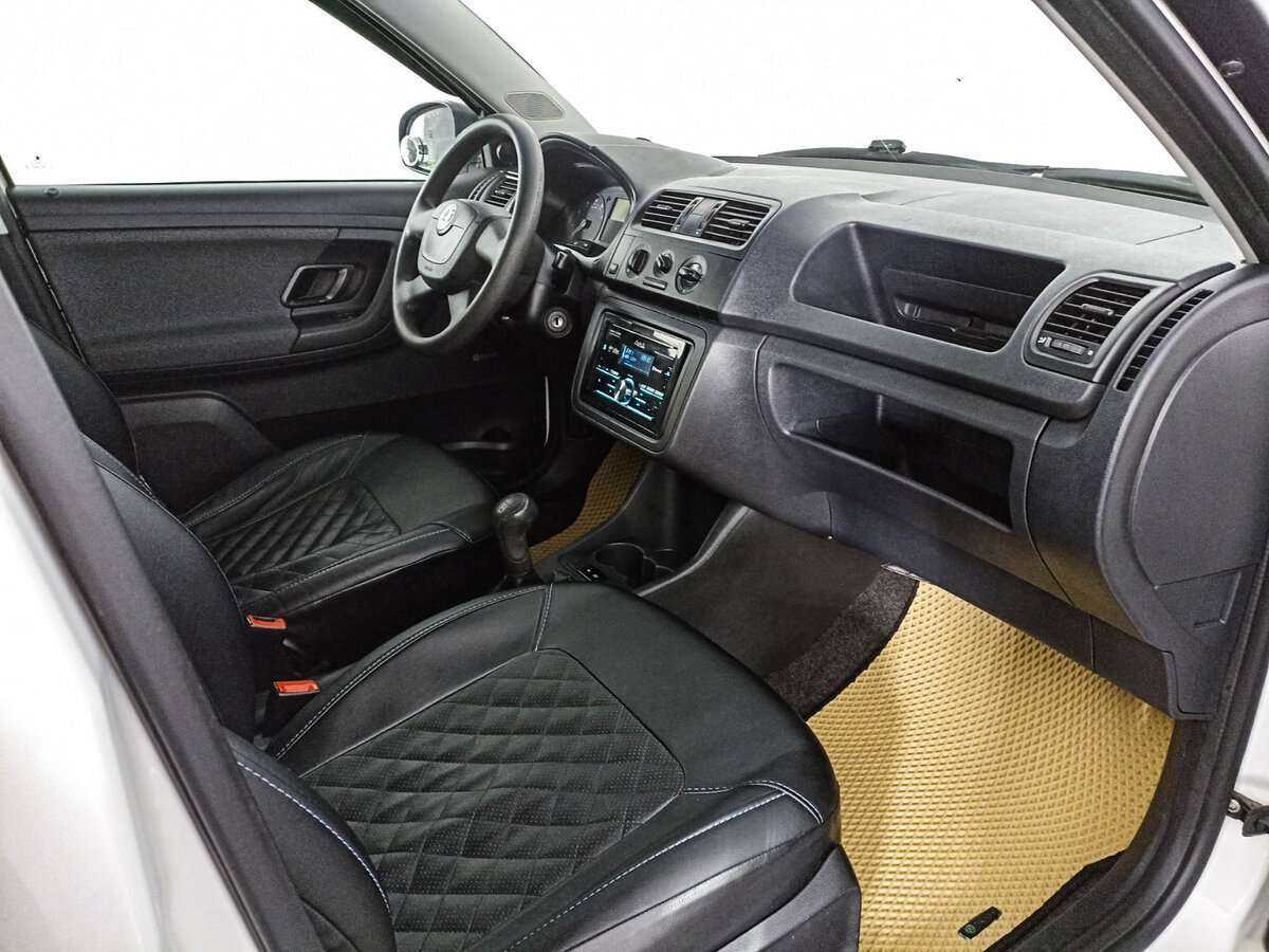 Б/У Шкода Фабия 2012 года. Фото: #8