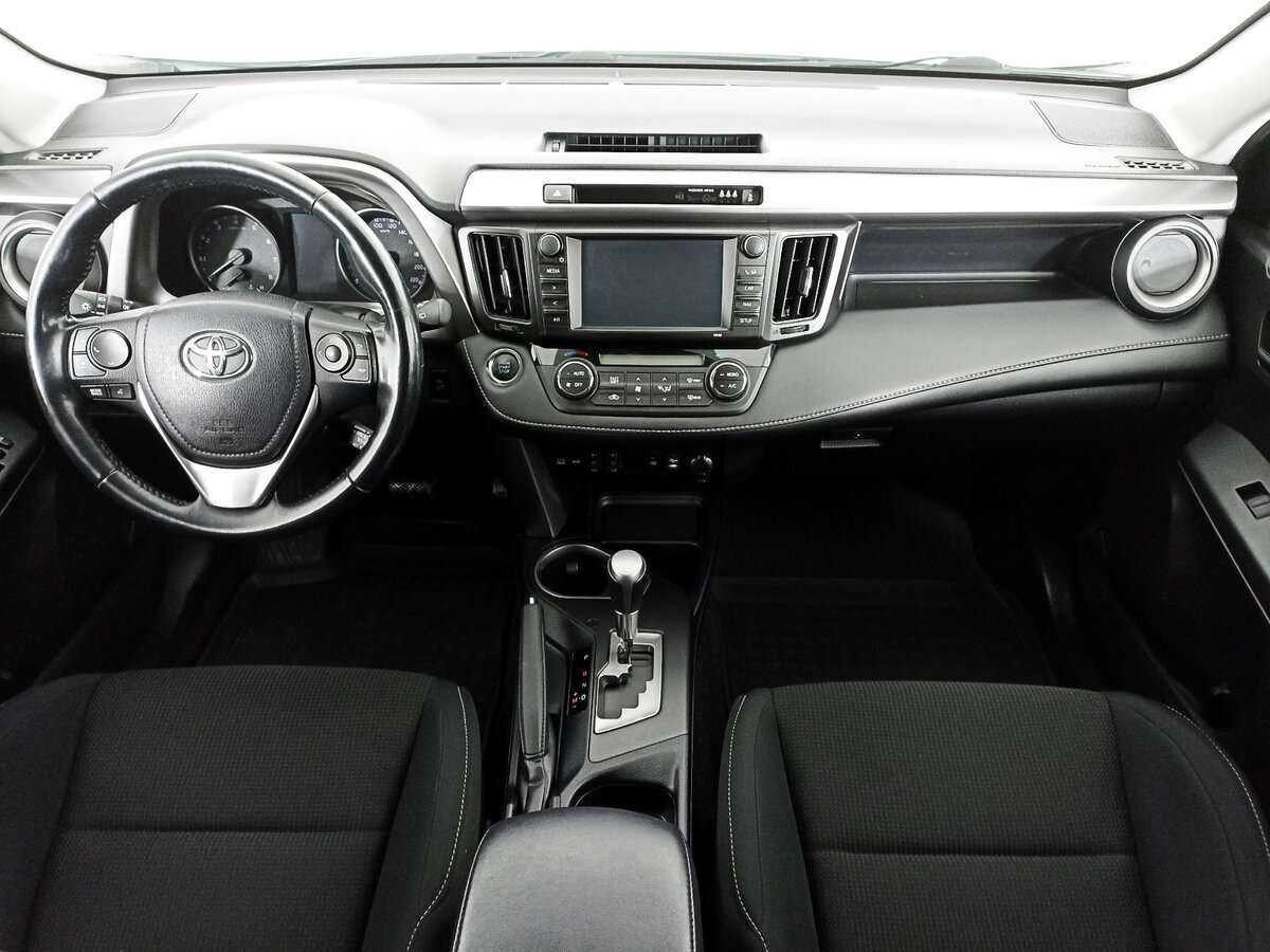 Toyota RAV4 2019 года с пробегом. Фото: #11