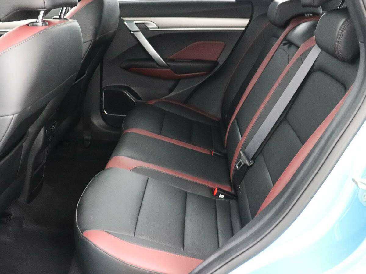 Б/У Джили Кулрэй 2023 года. Фото: #8