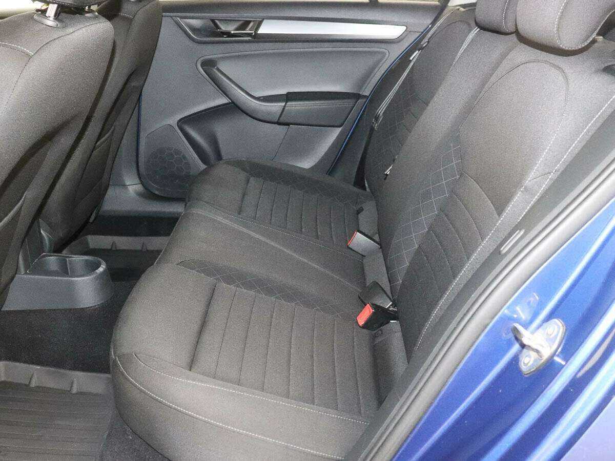 Б/У Шкода Рапид 2017 года. Фото: #8