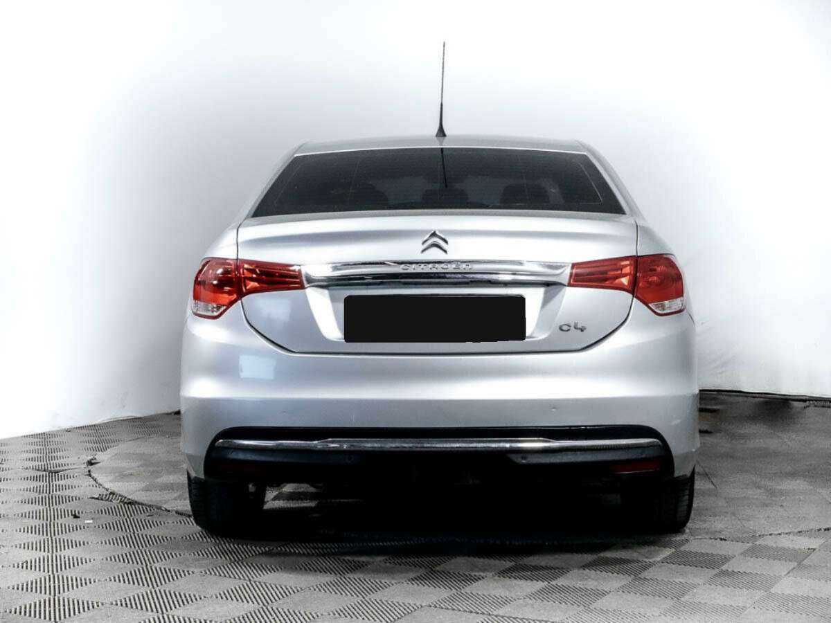 Б/У Ситроен Ц4 2015 года. Фото: #4