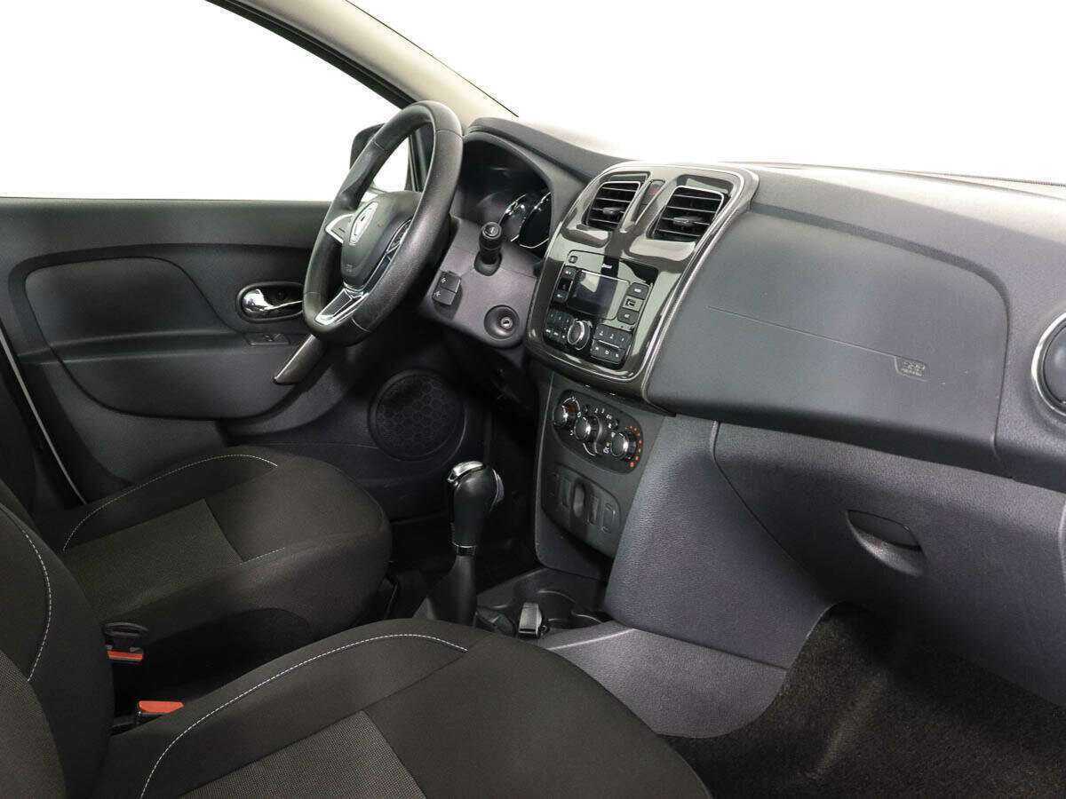 Б/У Рено Логан 2020 года. Фото: #6