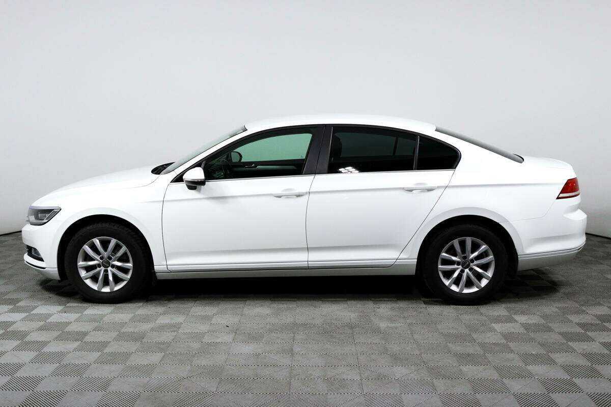 Б/У Фольксваген Пассат 2016 года. Фото: #7