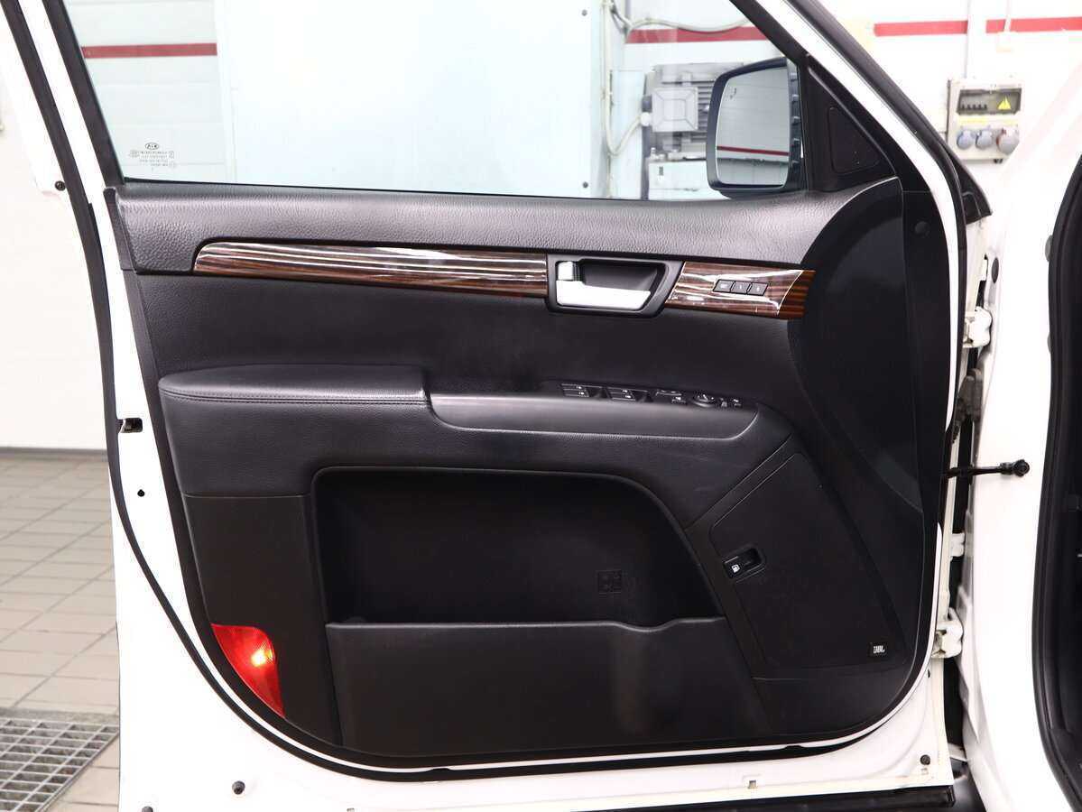 Kia Mohave 2018 года с пробегом. Фото: #5