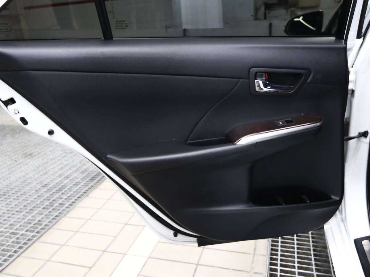 Toyota Camry 2016 года с пробегом. Фото: #9