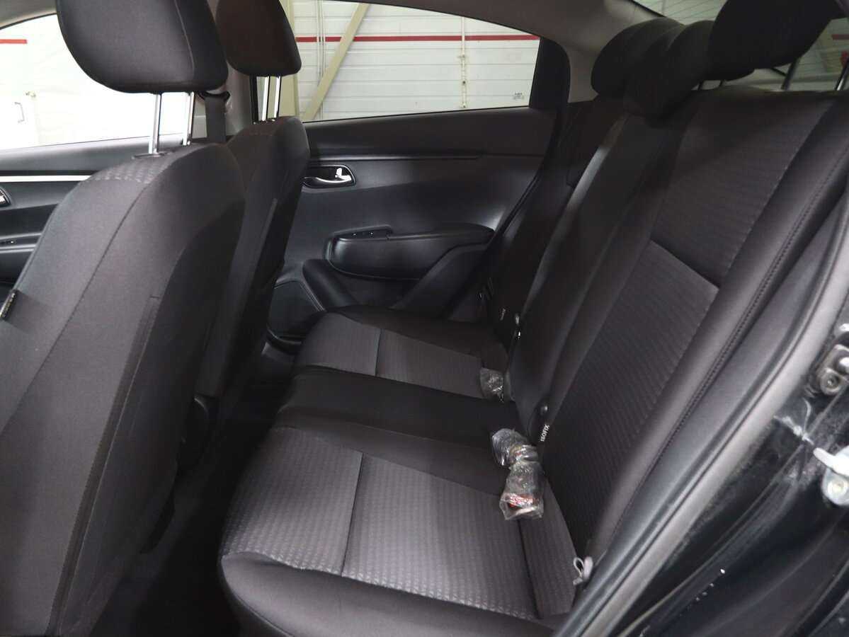 Kia Rio 2021 года с пробегом. Фото: #8