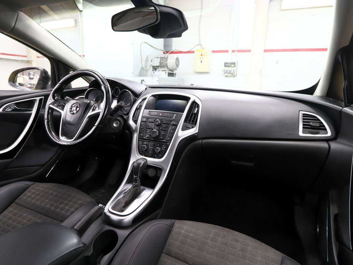 Opel Astra 2014 года с пробегом. Фото: #7