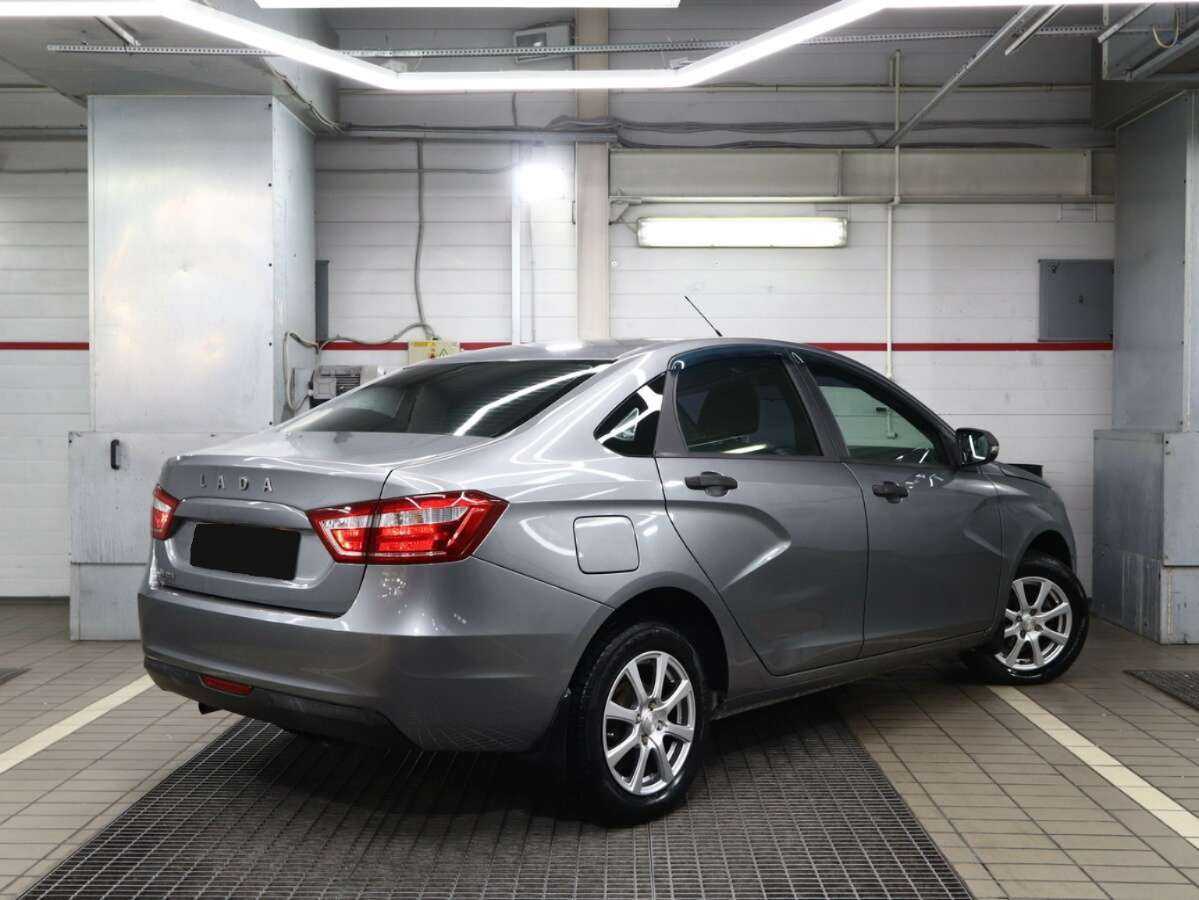Lada (ВАЗ) Vesta 2018 года с пробегом. Фото: #3