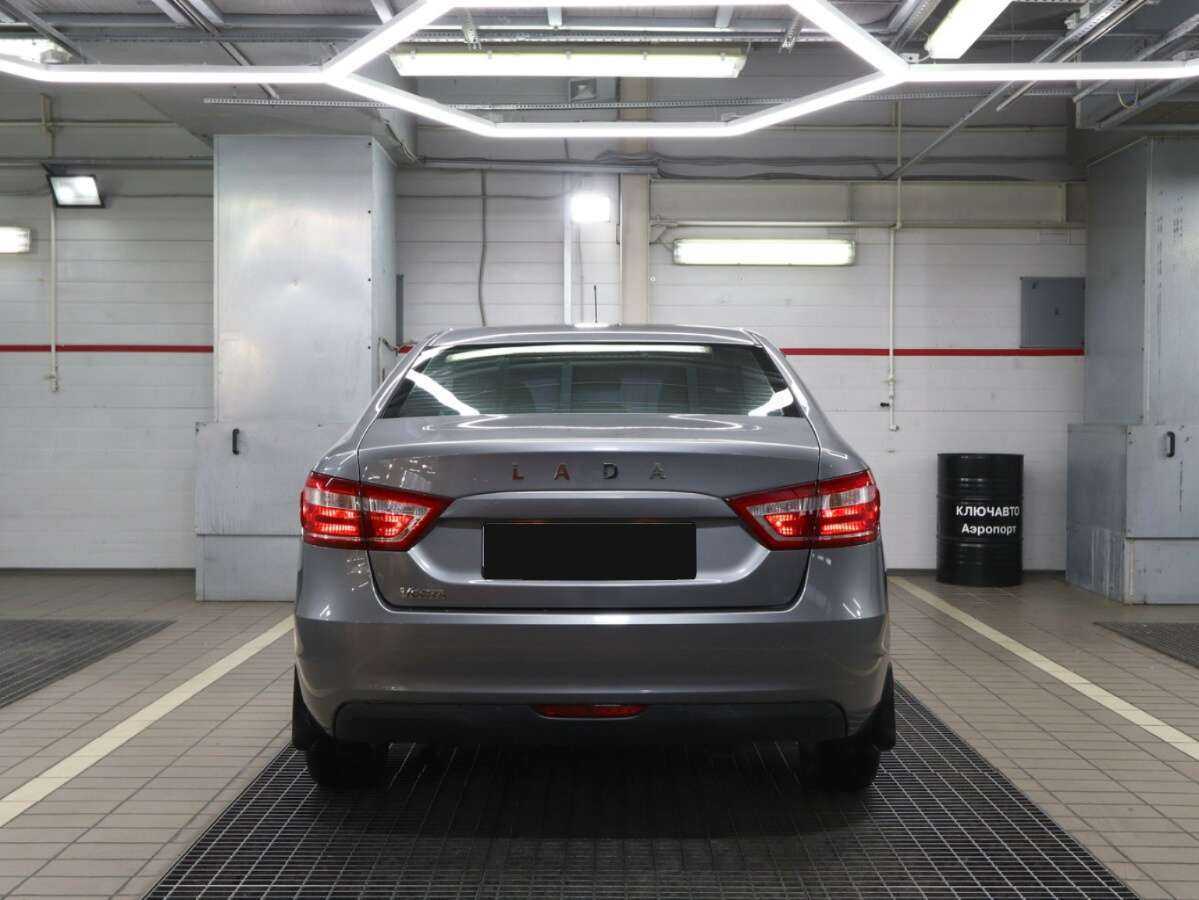 Lada (ВАЗ) Vesta 2018 года с пробегом. Фото: #4