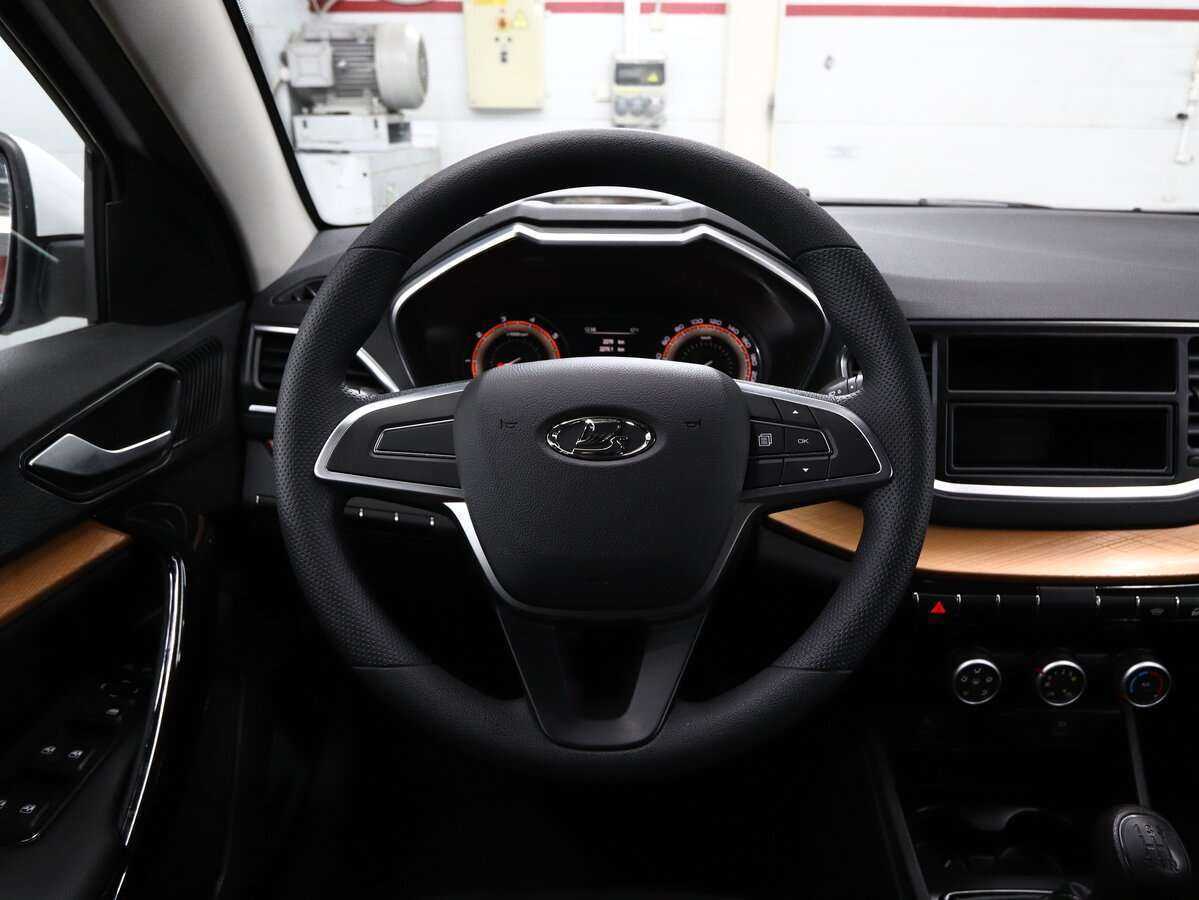 Lada (ВАЗ) Vesta 2023 года с пробегом. Фото: #19