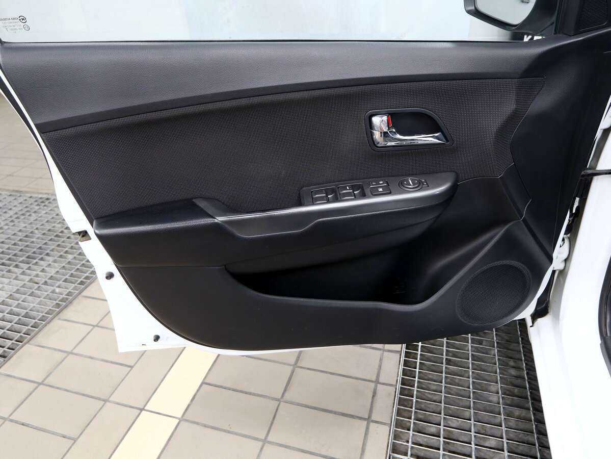 Kia Rio 2012 года с пробегом. Фото: #12