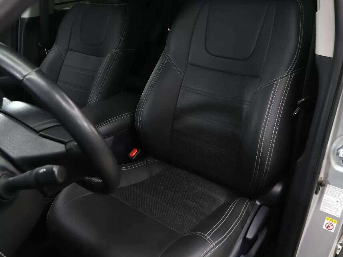 Toyota RAV4 2019 года с пробегом. Фото: #11