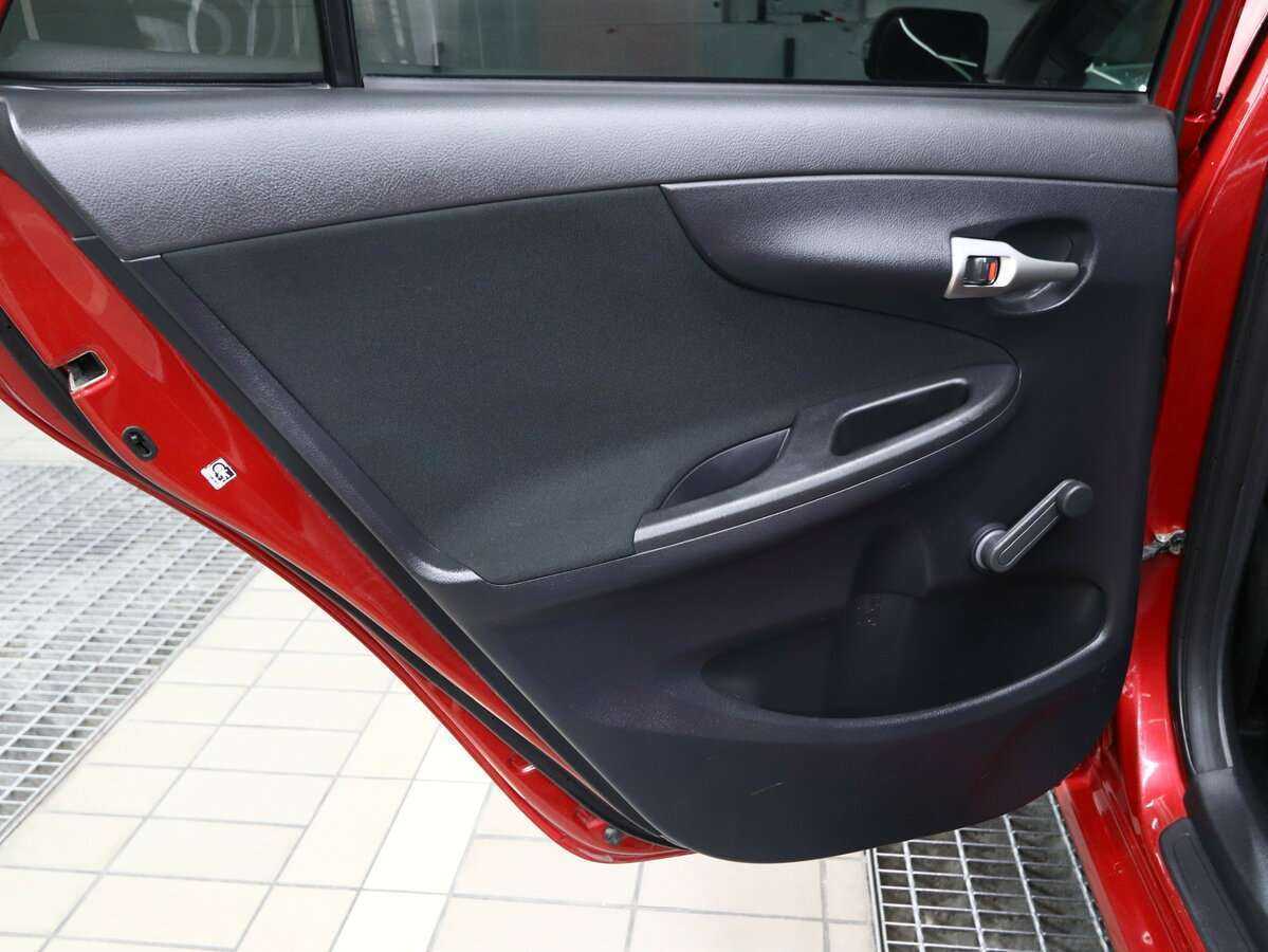 Toyota Corolla 2012 года с пробегом. Фото: #8