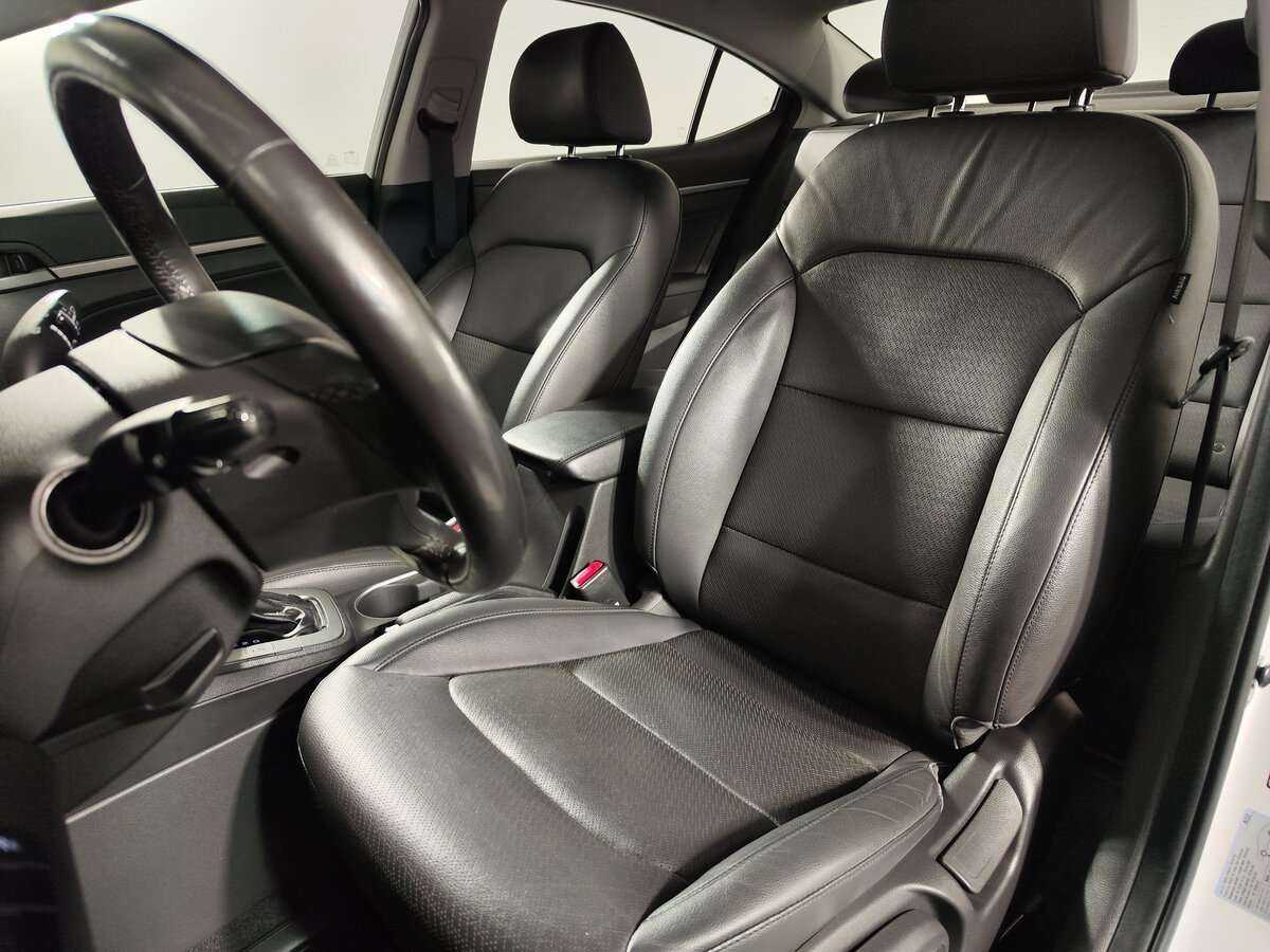 Б/У Хендай Елантра 2016 года. Фото: #6