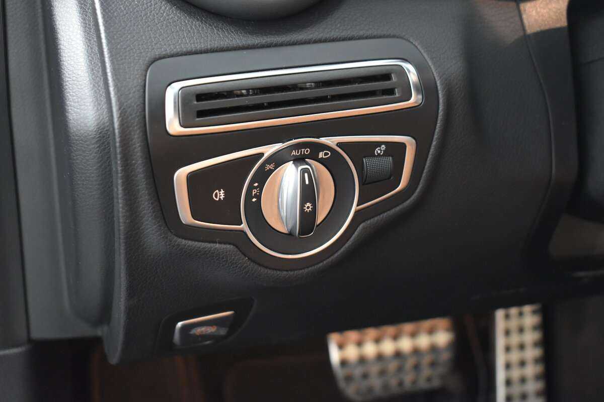 Mercedes-Benz C-Класс 2018 года с пробегом. Фото: #11