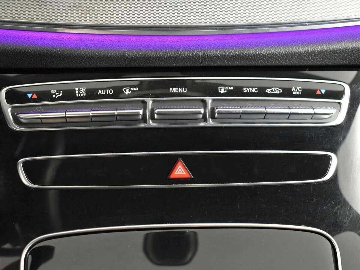 Mercedes-Benz E-Класс 2018 года с пробегом. Фото: #13