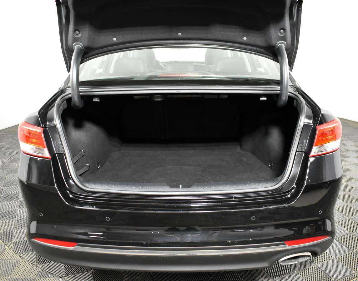 Б/У Киа Оптима 2016 года. Фото: #7