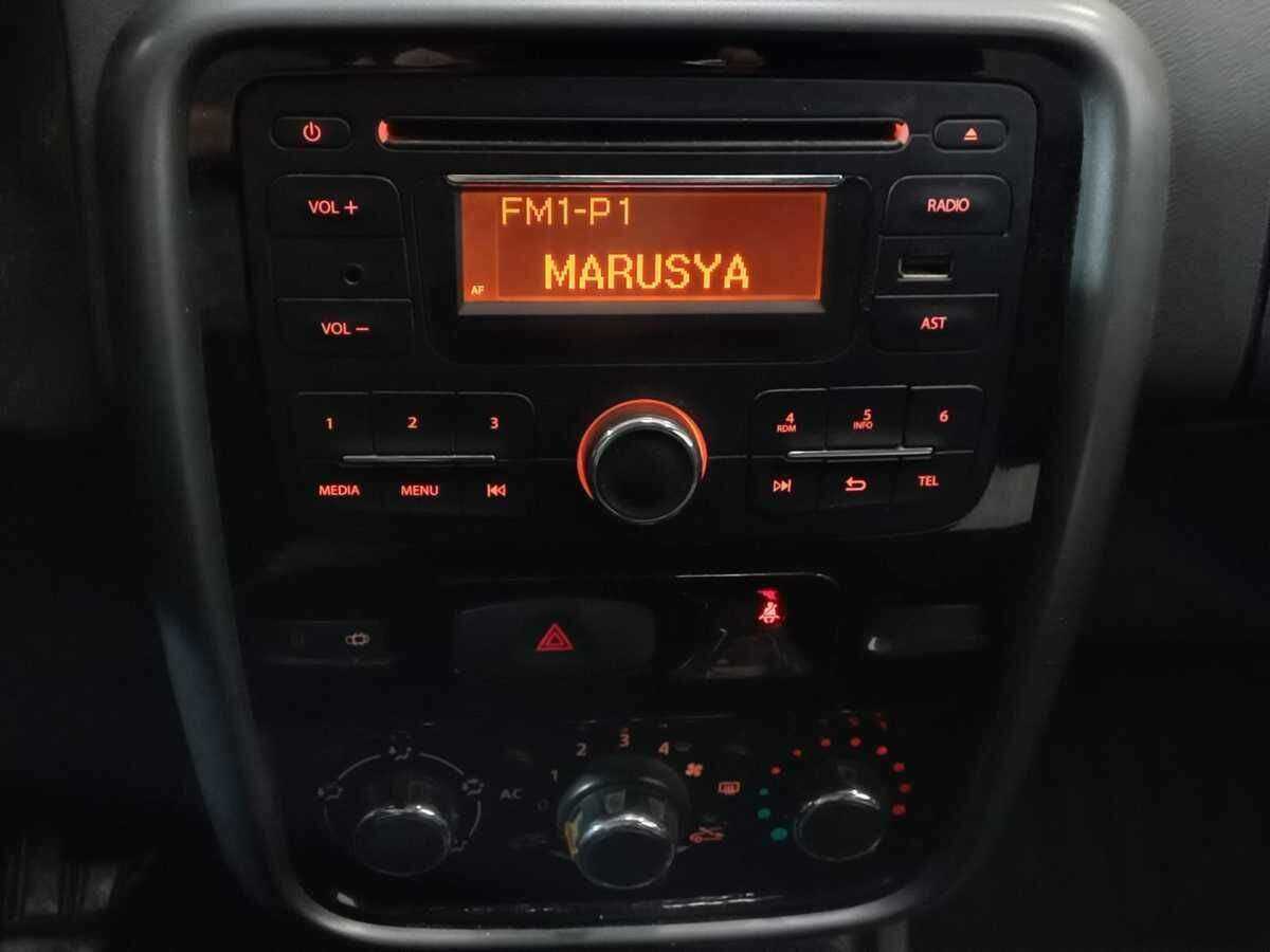 Б/У Рено Дастер 2014 года. Фото: #12