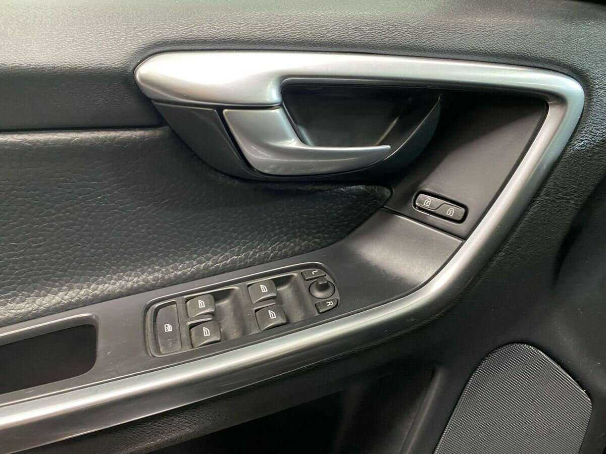 Volvo XC60 2013 года с пробегом. Фото: #16