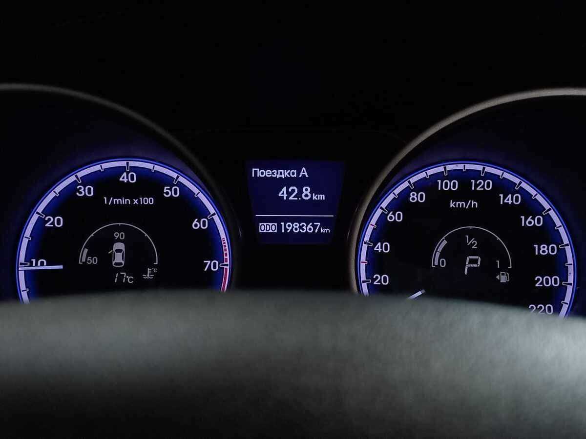 Б/У Хендай ай-икс35 2012 года. Фото: #10