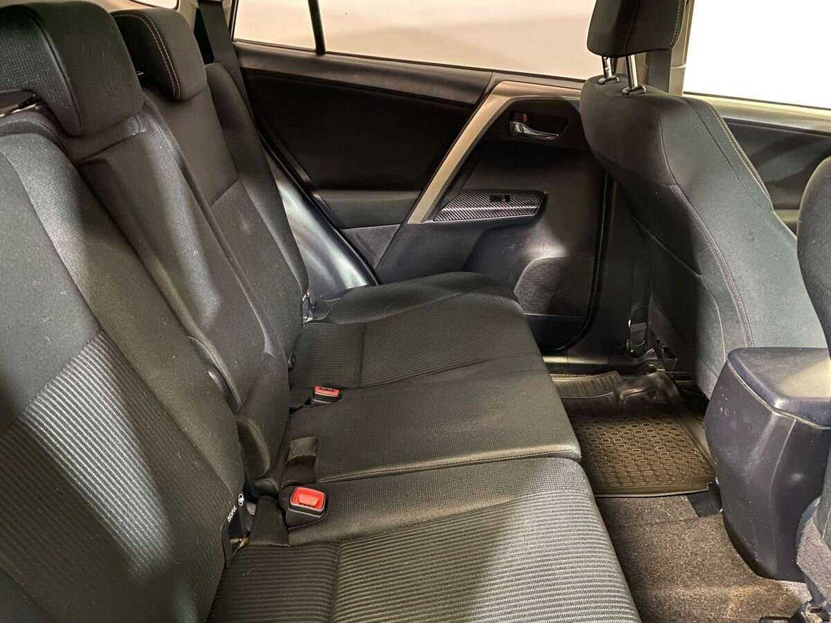 Б/У Тойота Рав4 2014 года. Фото: #10