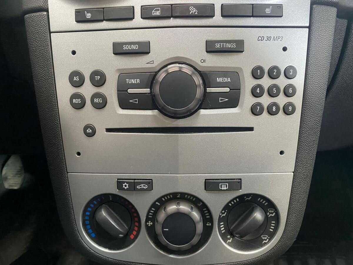 Б/У Опель Корса 2012 года. Фото: #12