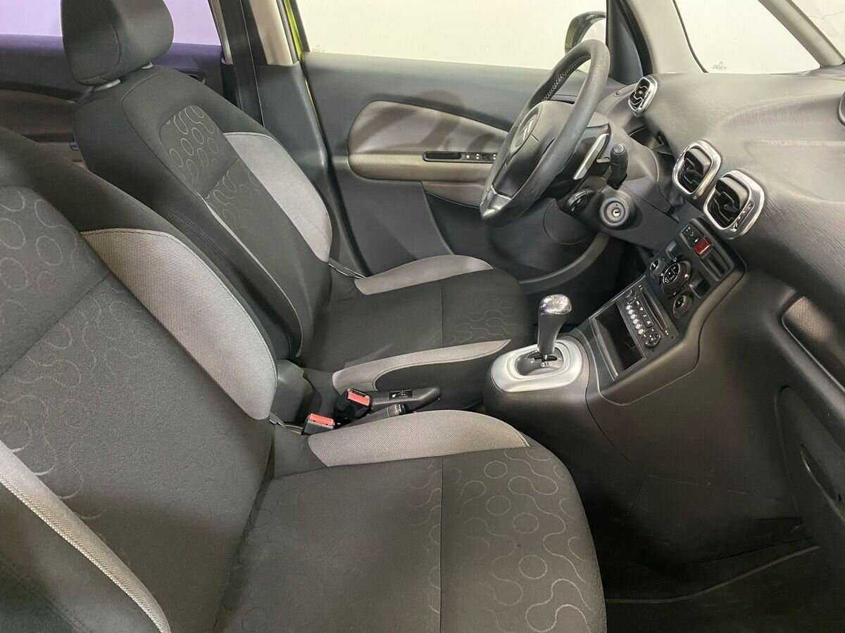 Б/У Ситроен Ц3 Пикассо 2012 года. Фото: #9