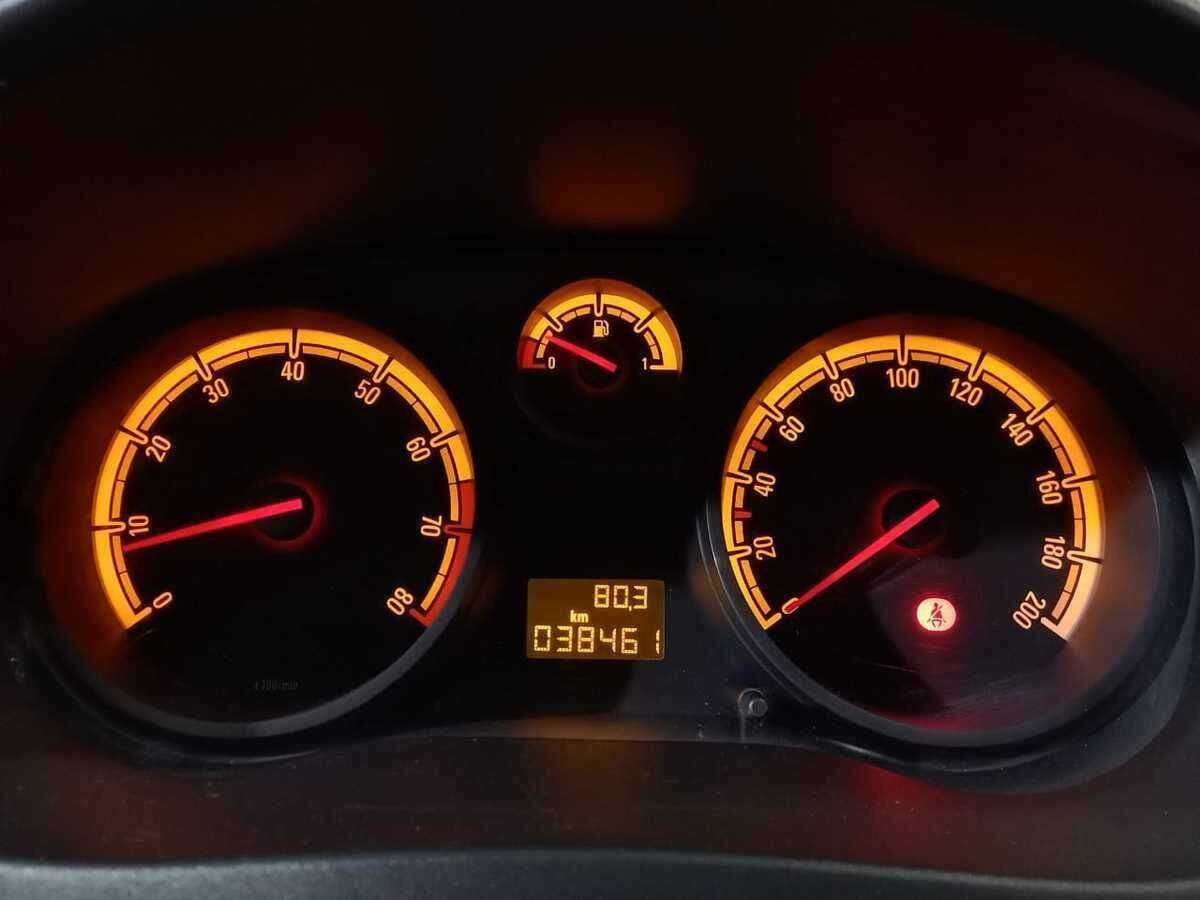 Б/У Опель Корса 2012 года. Фото: #11