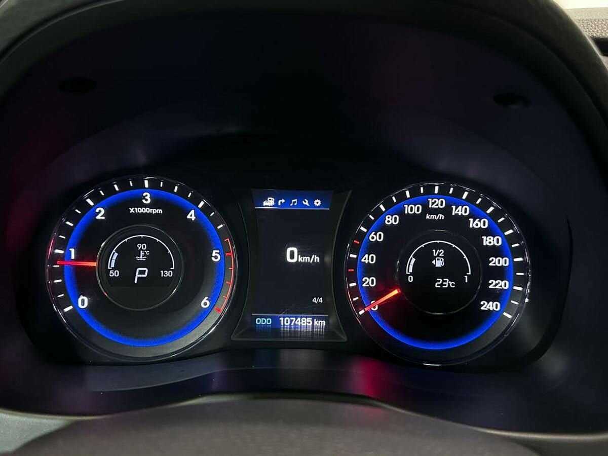 Б/У Хендай ай40 2015 года. Фото: #11