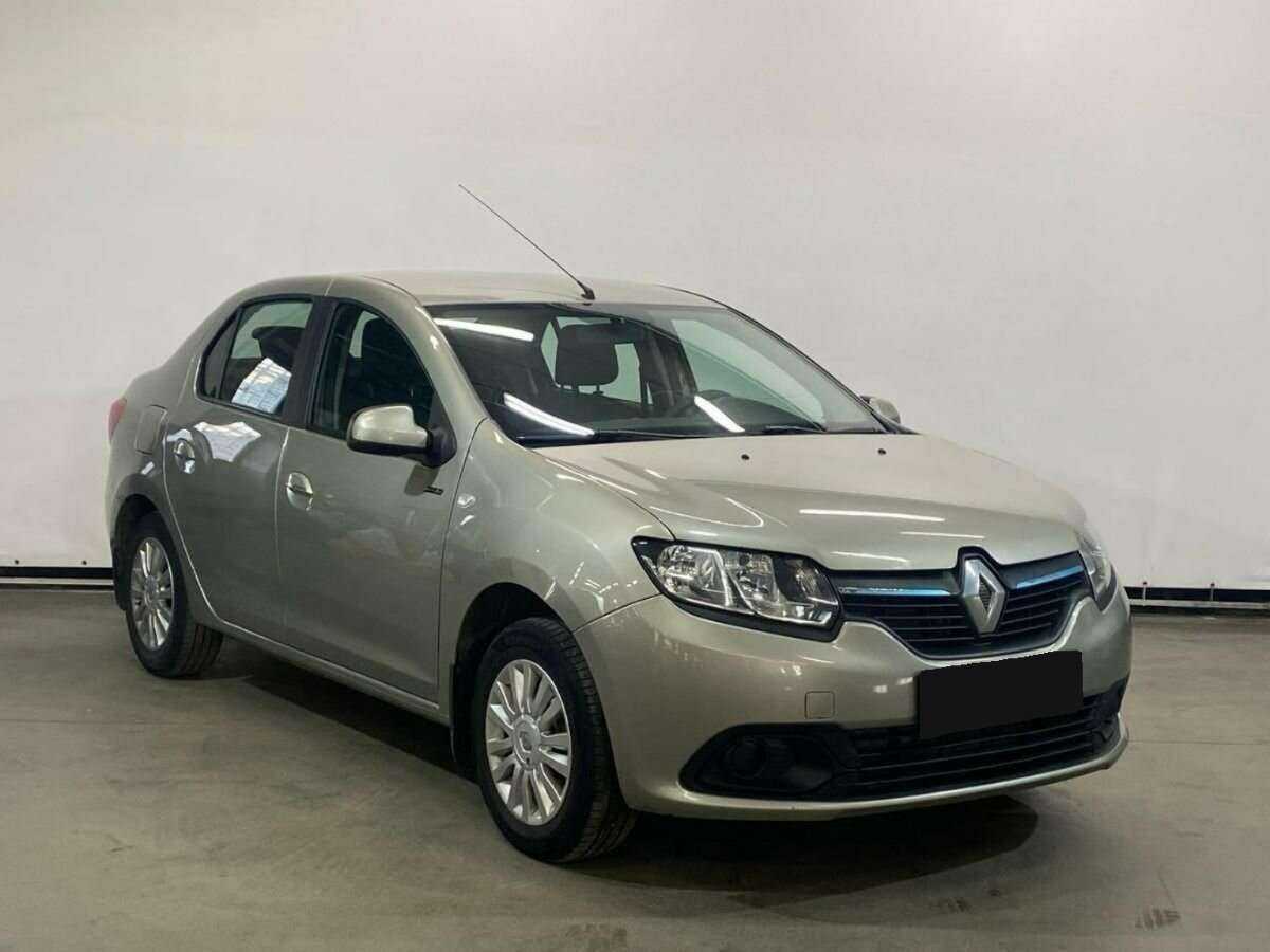 Б/У Рено Логан 2016 года. Фото: #2