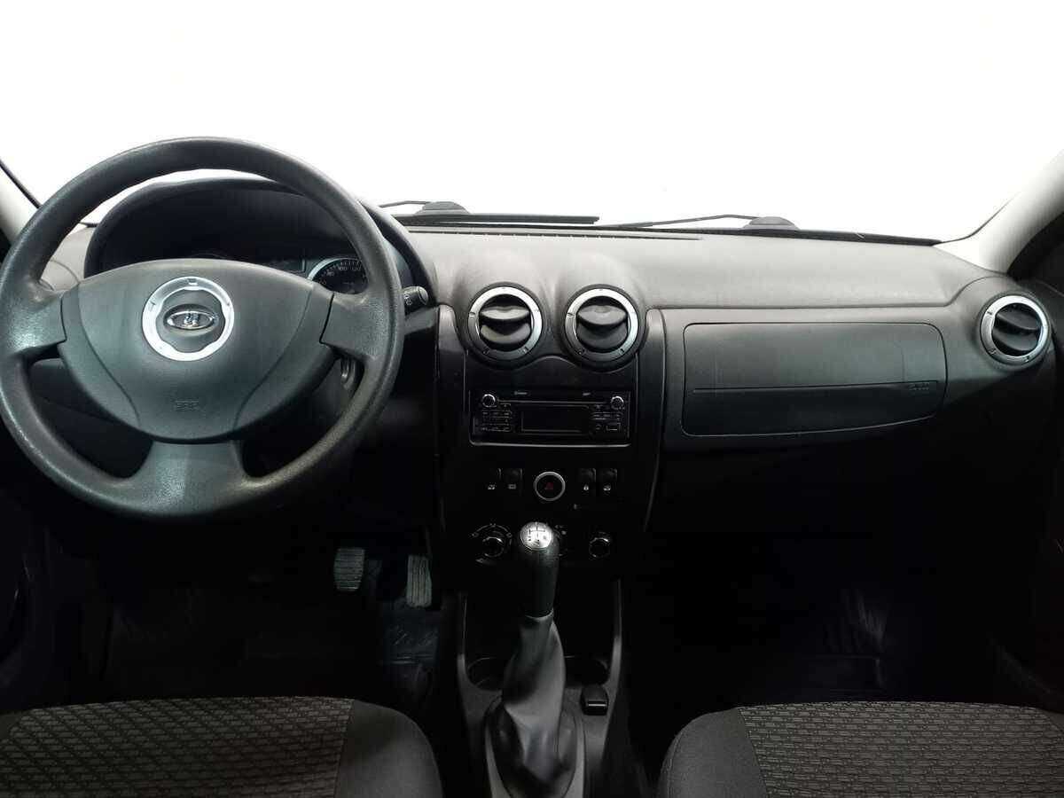 Б/У Лада (ВАЗ) Ларгус 2017 года. Фото: #10