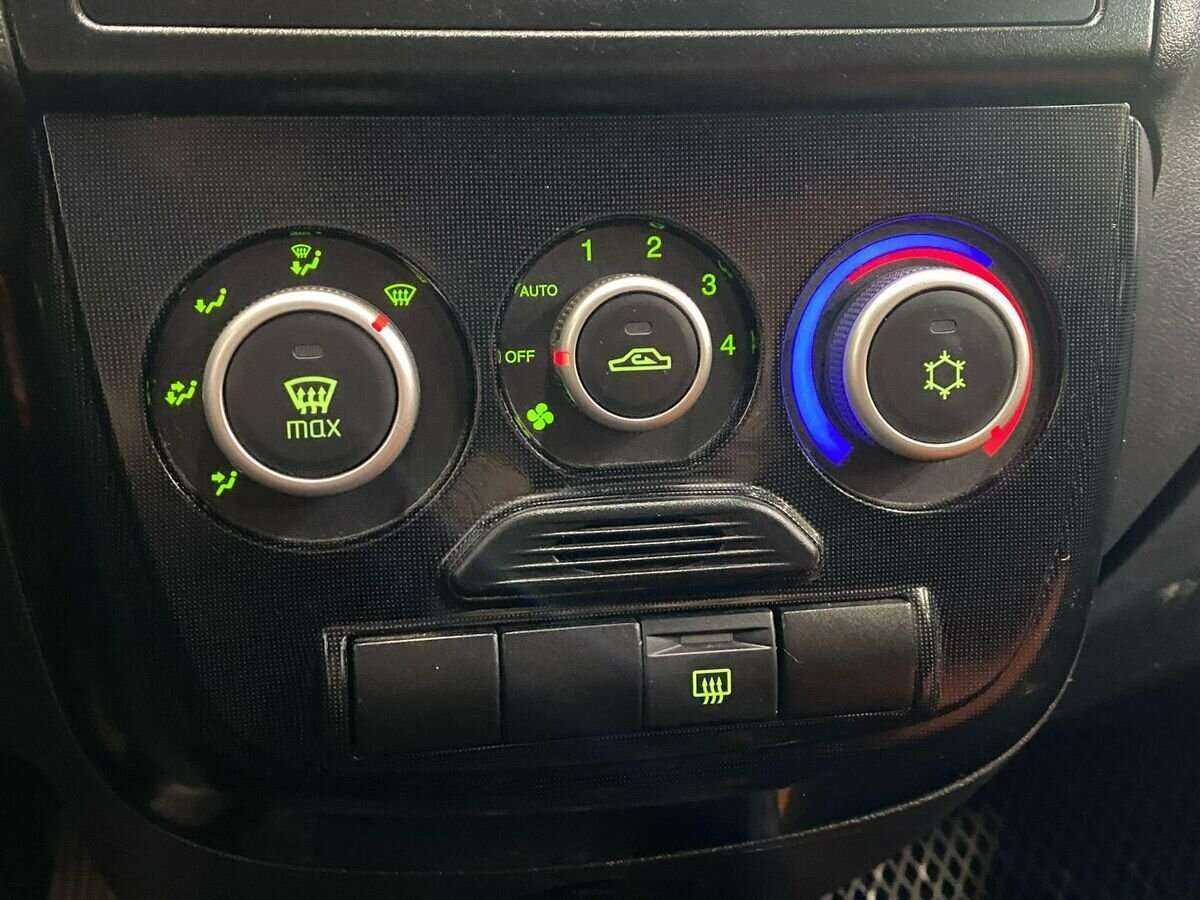 Б/У Лада (ВАЗ) Калина 2015 года. Фото: #13