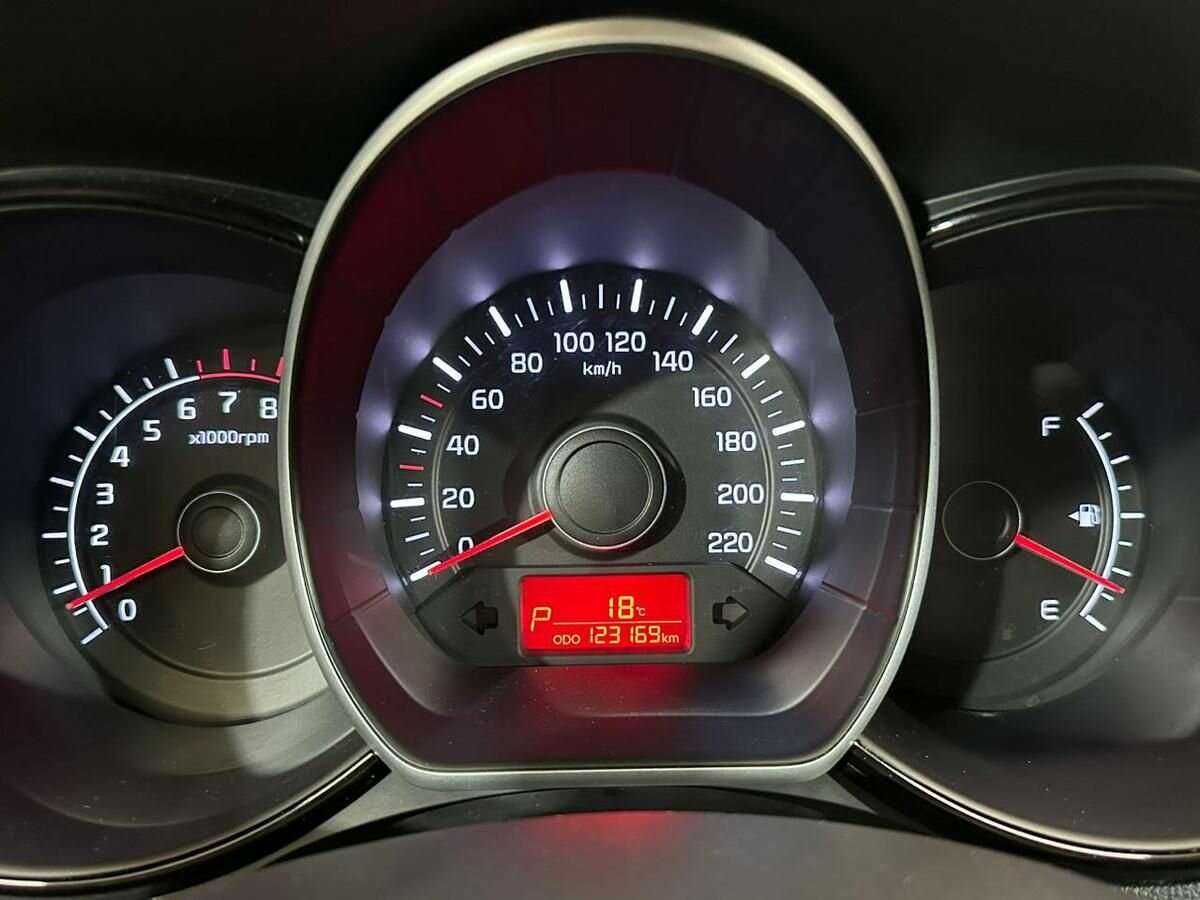 Б/У Киа Рио 2014 года. Фото: #12