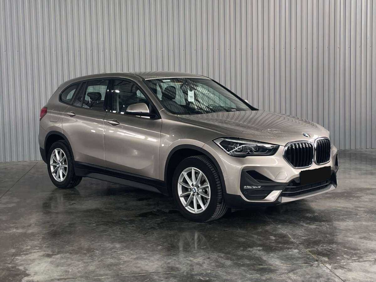 BMW X1 2021 года с пробегом. Фото: #2