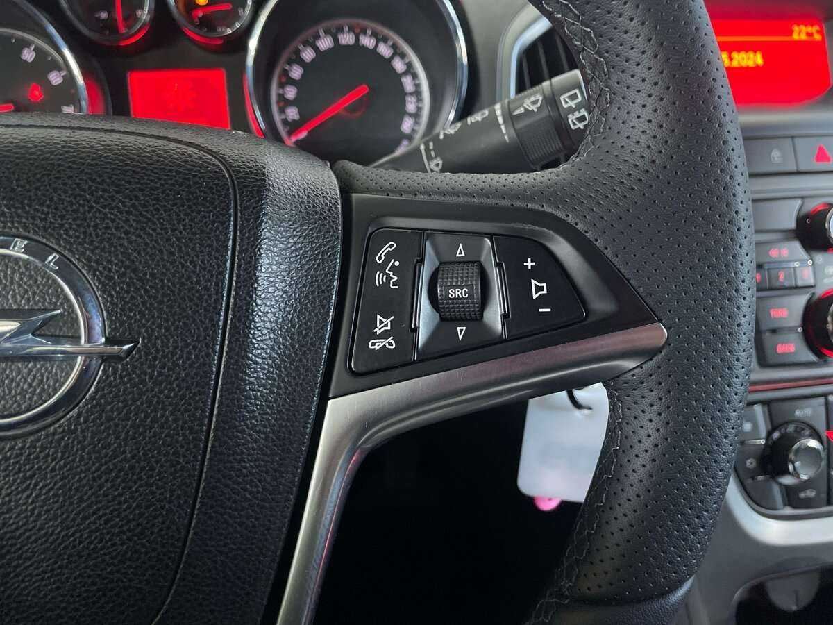 Opel Astra 2012 года с пробегом. Фото: #11