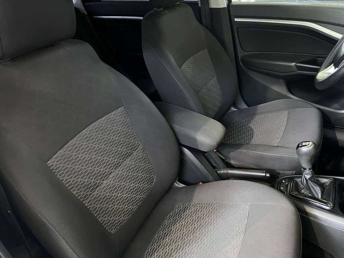 Lada (ВАЗ) Vesta 2018 года с пробегом. Фото: #16