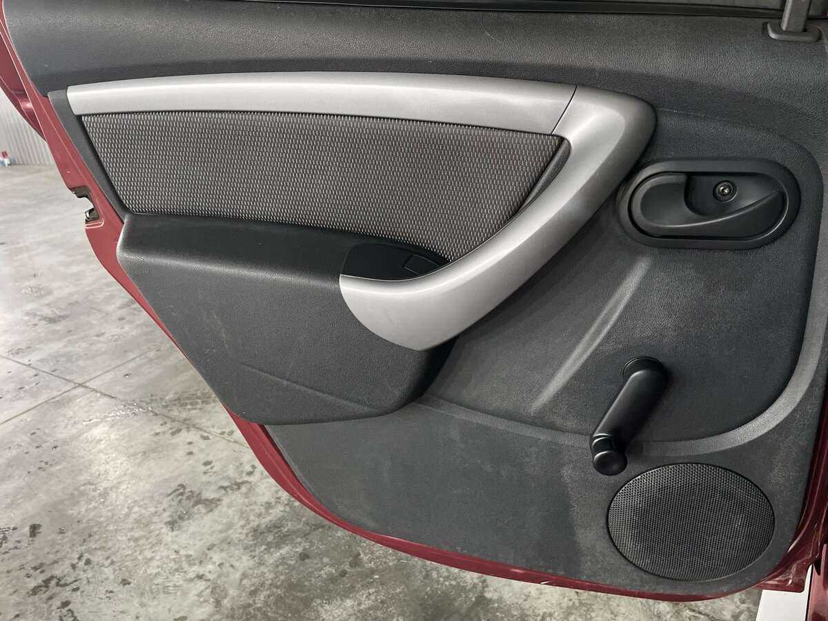 Renault Duster 2012 года с пробегом. Фото: #17