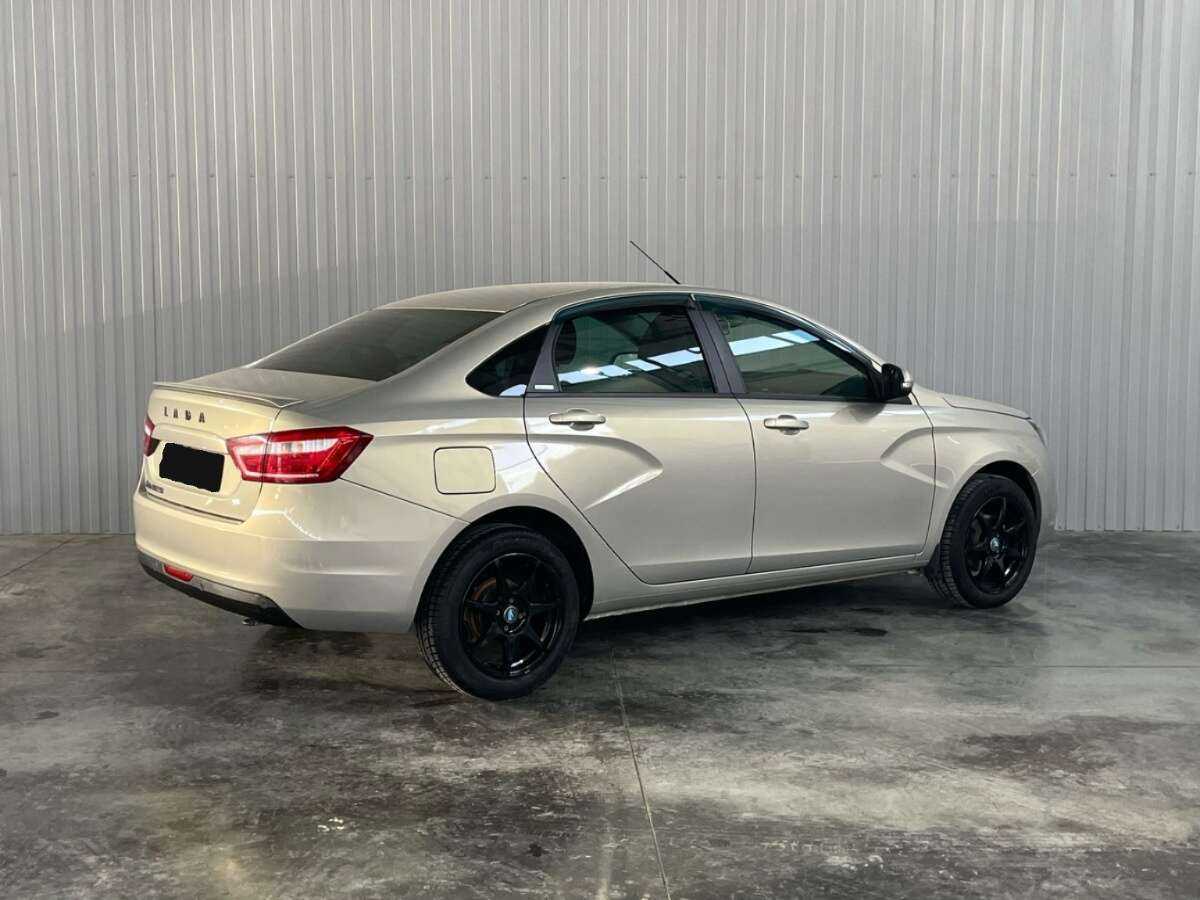 Lada (ВАЗ) Vesta 2017 года с пробегом. Фото: #4