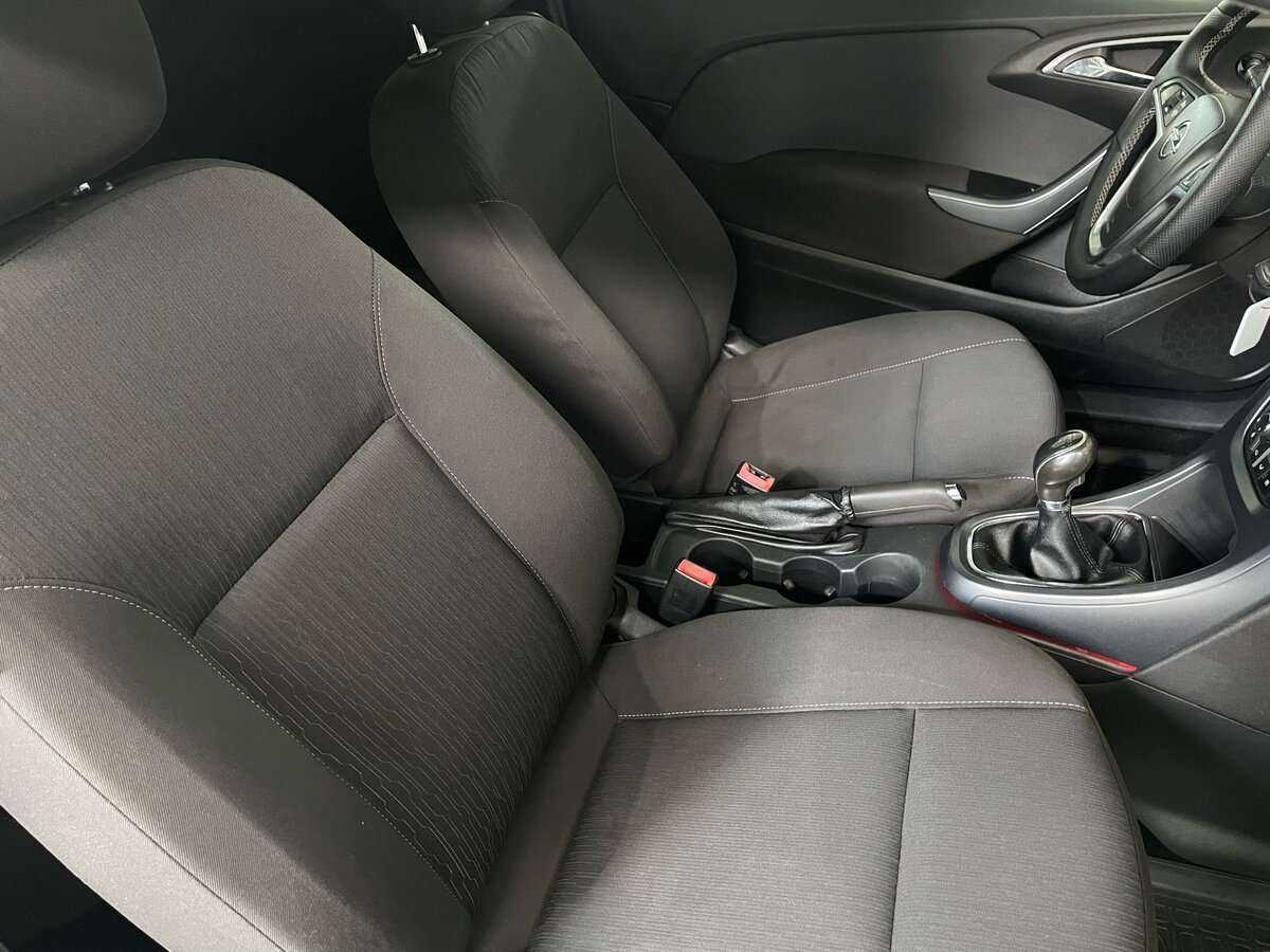 Opel Astra 2012 года с пробегом. Фото: #15