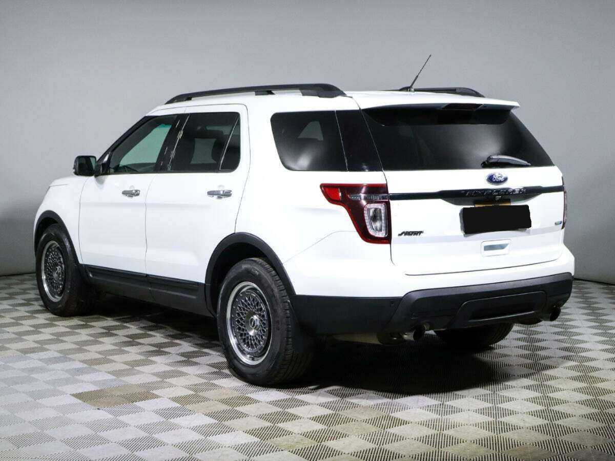 Ford Explorer 2015 года с пробегом. Фото: #6